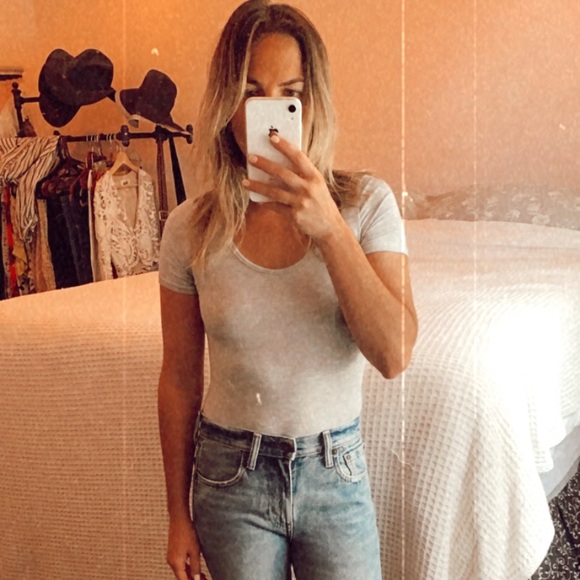 • Scoop Neck Bodysuit • - Picture 2 of 9